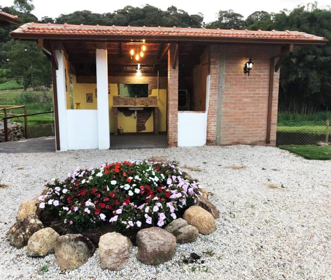 Sitio No Interior De Sp Para Curtir A Natureza อากวส ดา ปราตา ภายนอก รูปภาพ